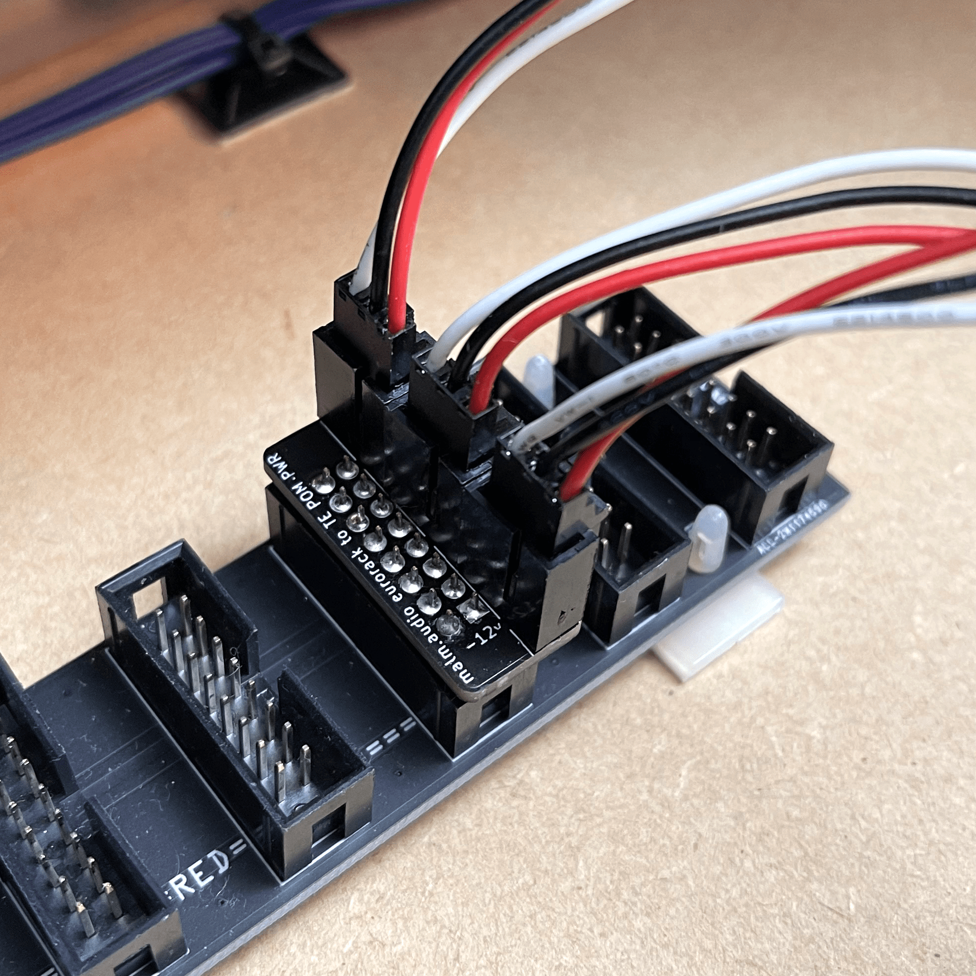 Power adapter for Teenage Engineering Pocket Operator Modular to Eurorack